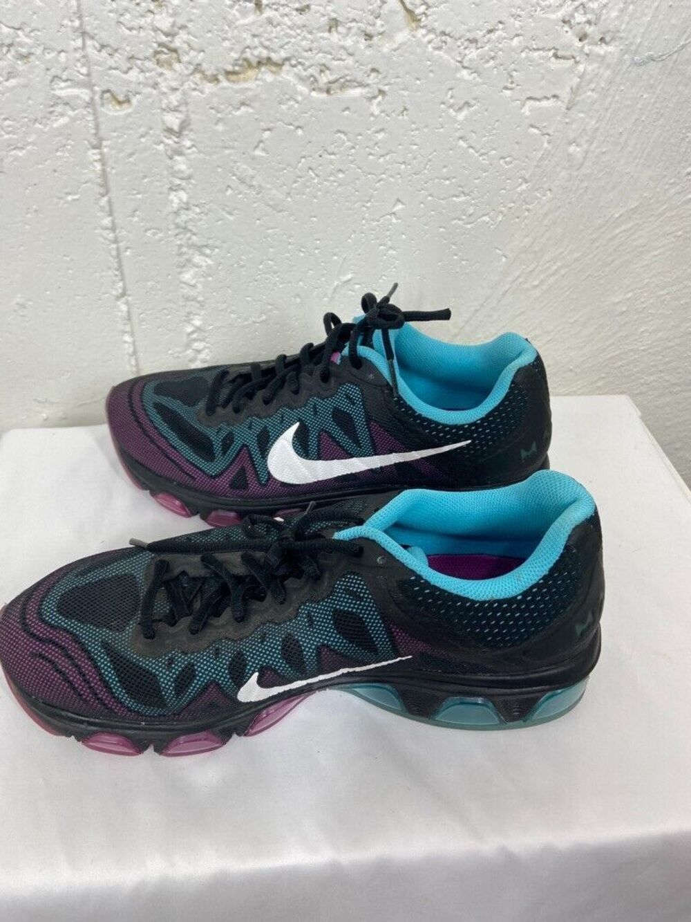NIKE MAX AIR WOMENS SIZE 9.5 PURPLE RUNNING SHOES